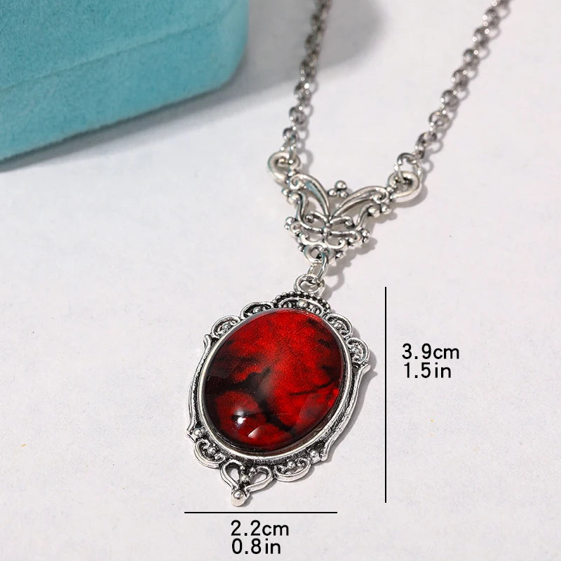 Colar de Prata com Pingente Vermelho Vintage