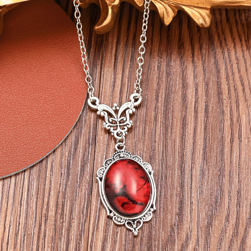 Colar de Prata com Pingente Vermelho Vintage