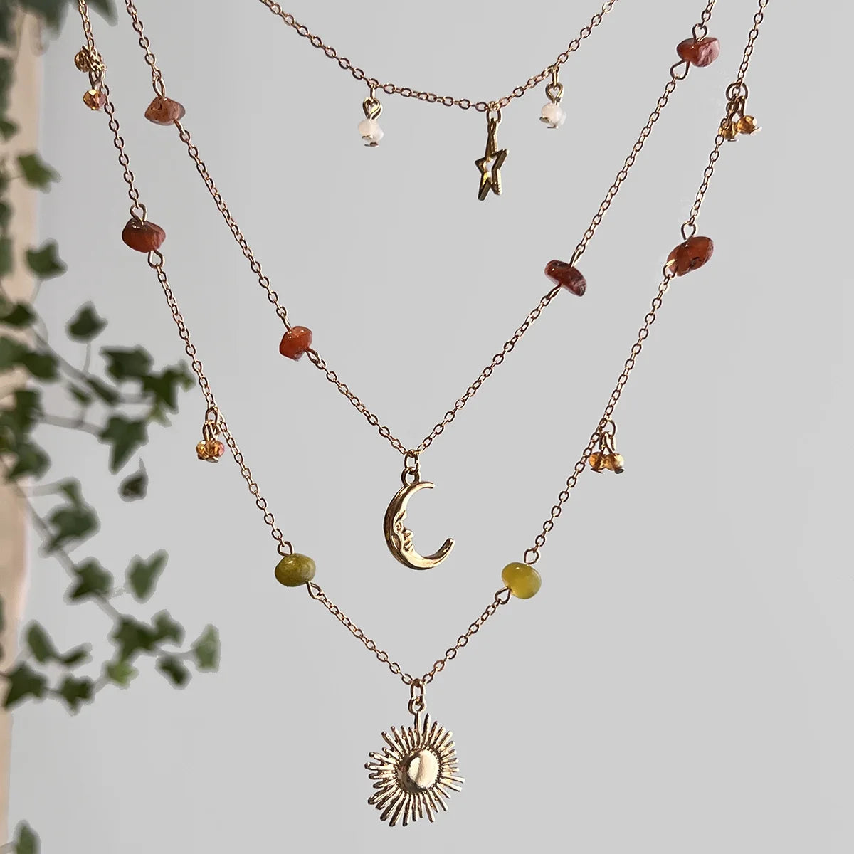 Colar Vintage Feminino Estrela Lua Sol Metal Dourado Pedra Colorida